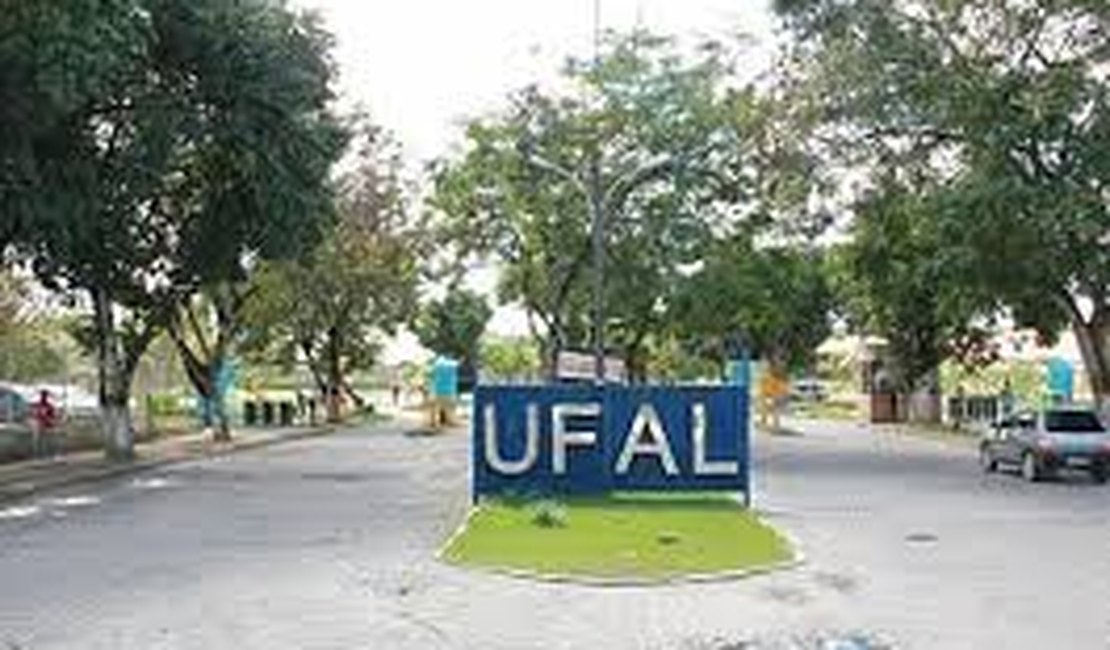 Dupla é presa acusada de cometer assaltos próximo à Ufal de Maceió