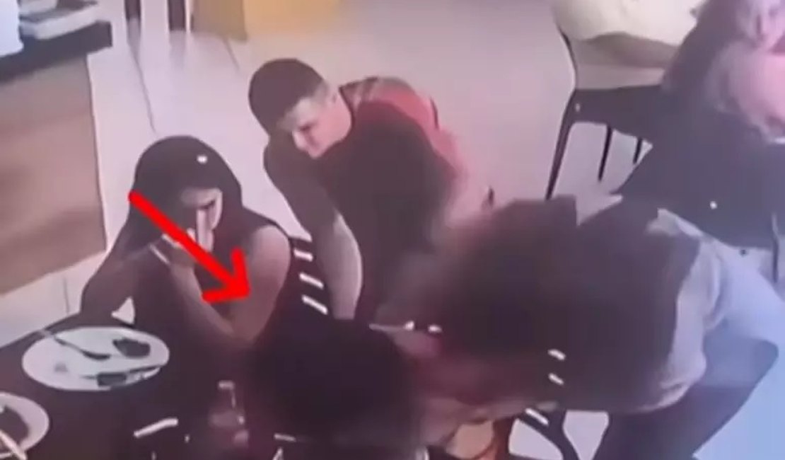 Bombeiro à paisana salva criança engasgada em restaurante em MG