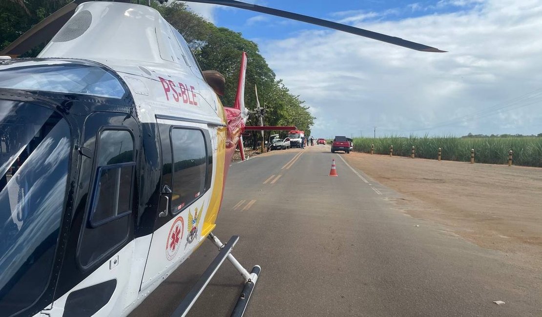 Grave acidente deixa duas pessoas feridas após colisão com árvore no litoral Sul de Alagoas