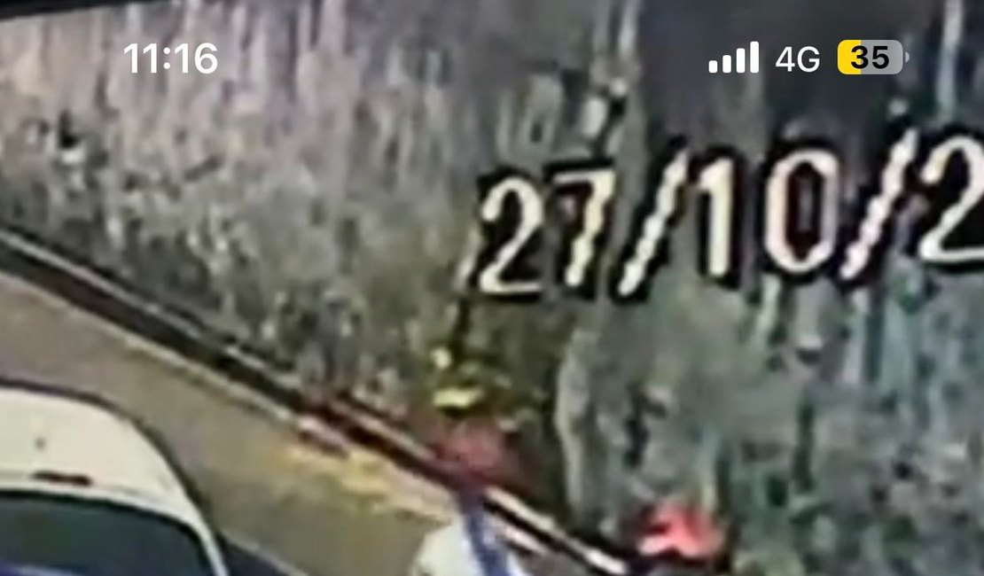Vídeo. Criminosos abordam mulher e assaltam mais de R$ 35 mil reais em Arapiraca
