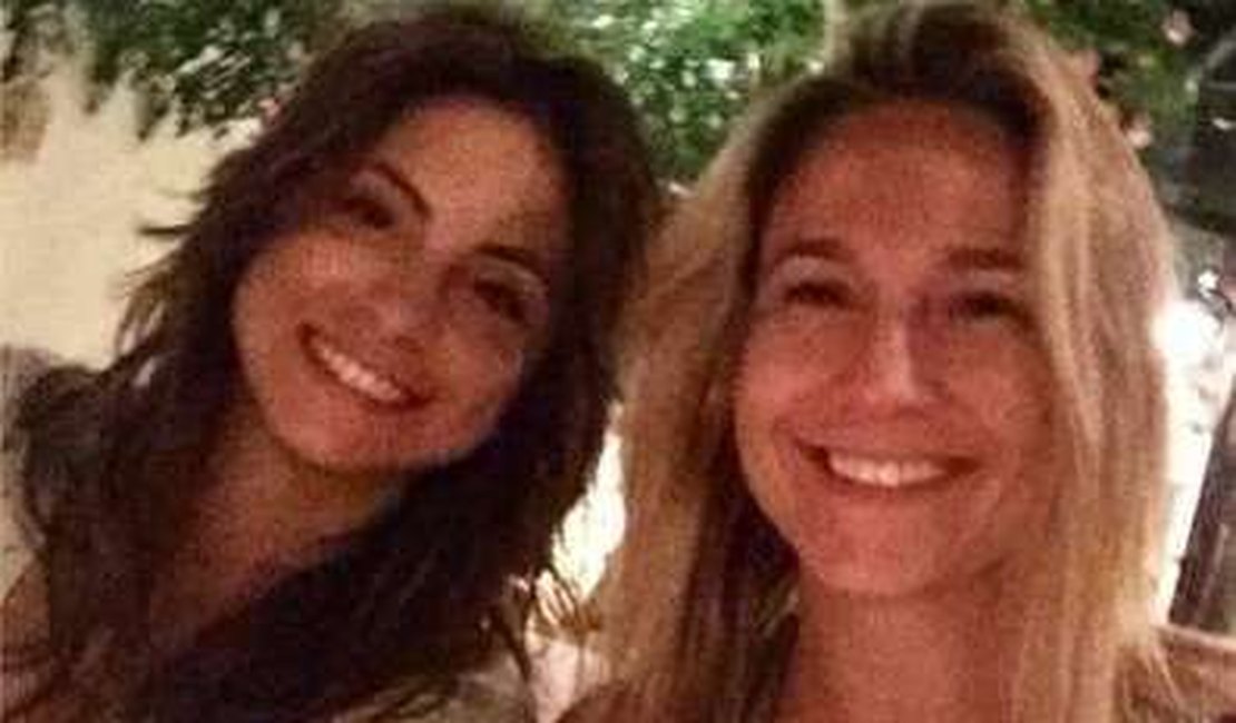 Fernanda Gentil posta foto com namorada pela primeira vez na web