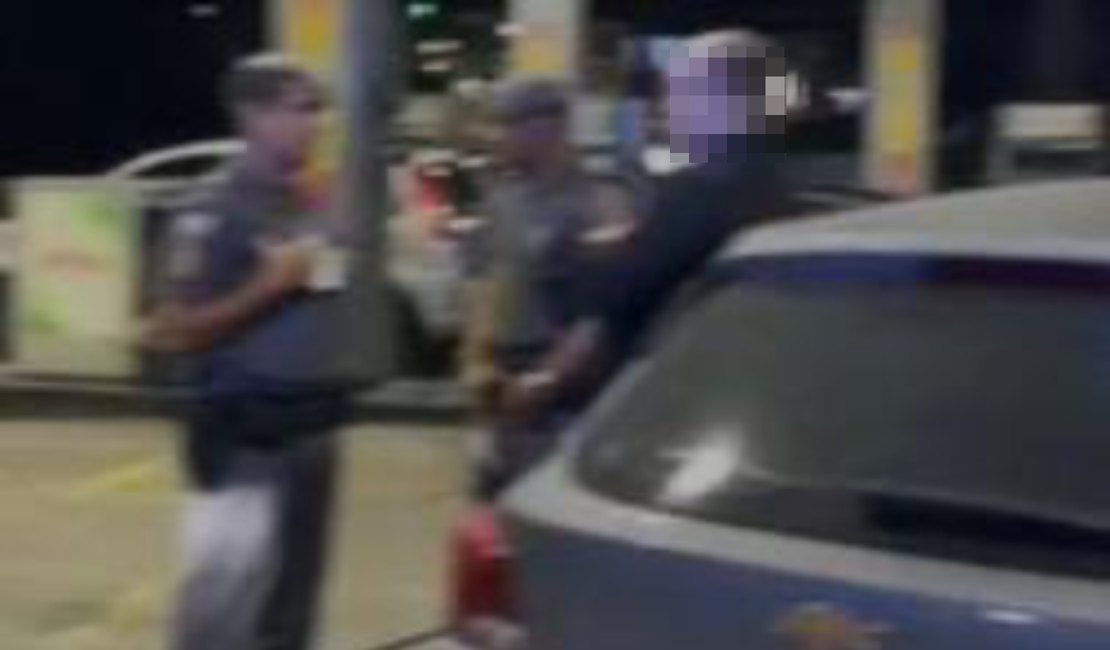 Padre bêbado quebra garrafas em posto, xinga e ameaça frentistas