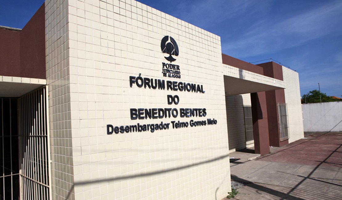 Juizado Especial em Maceió é alvo de arrombamento durante a madrugada