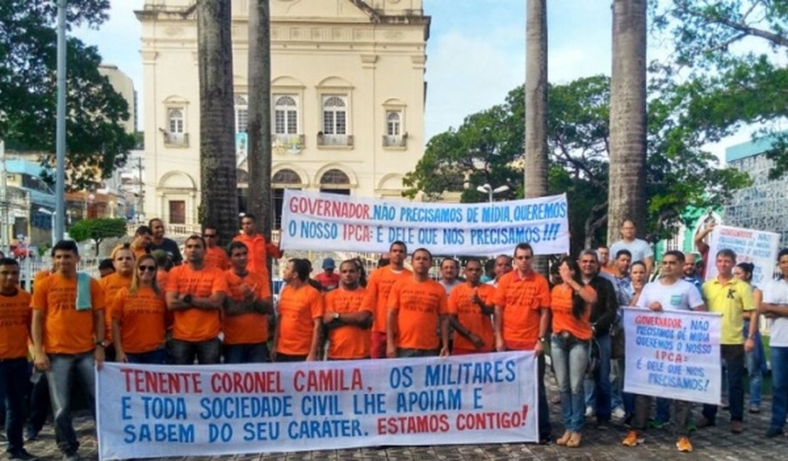 Militares realizam ato em Maceió e cobram recomposição salarial