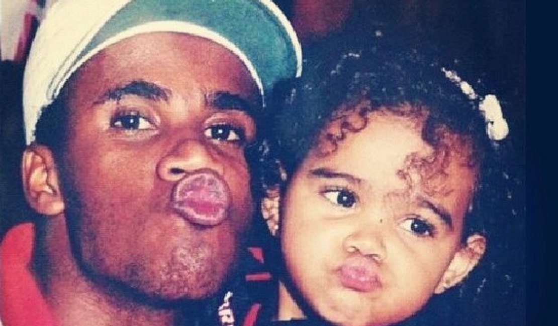 Filha de Claudinho se diz decepcionada com o padrinho Buchecha