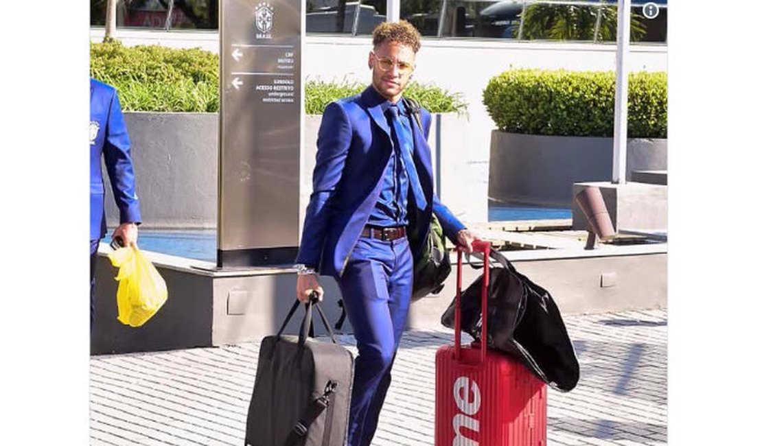 Neymar chega a Londres carregando mala de 6 mil reais