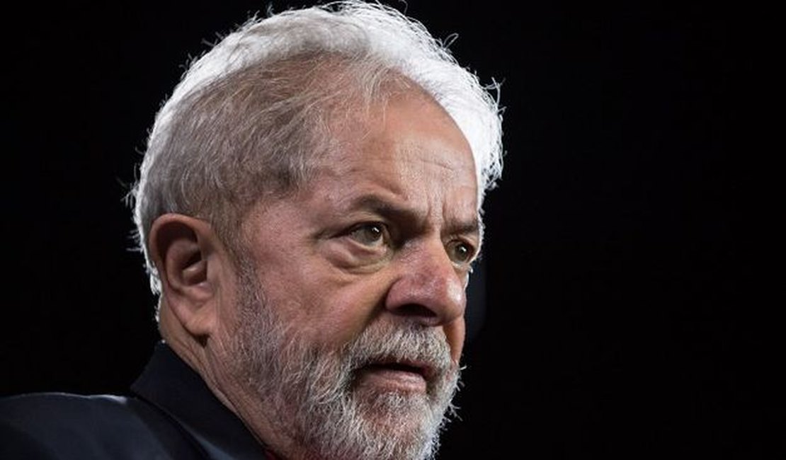 Quatro ministros votam contra recurso para soltar Lula