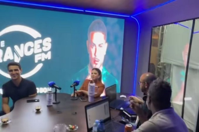 Maceió submersa, prefeito ausente: JHC curte festa com Carlinhos Maia enquanto população enfrenta caos