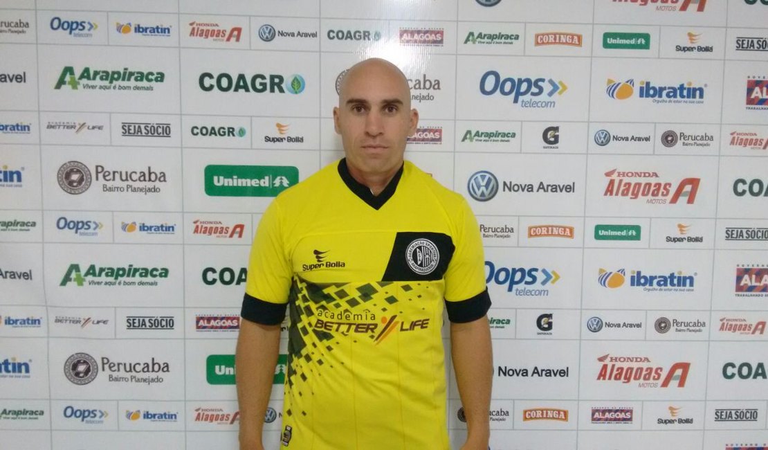 Diretoria acerta o retorno do volante Lucas Martins até o final da Série C