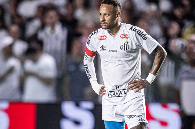 Neymar muda horário de treino para tirar visto e terá encontro com ministro