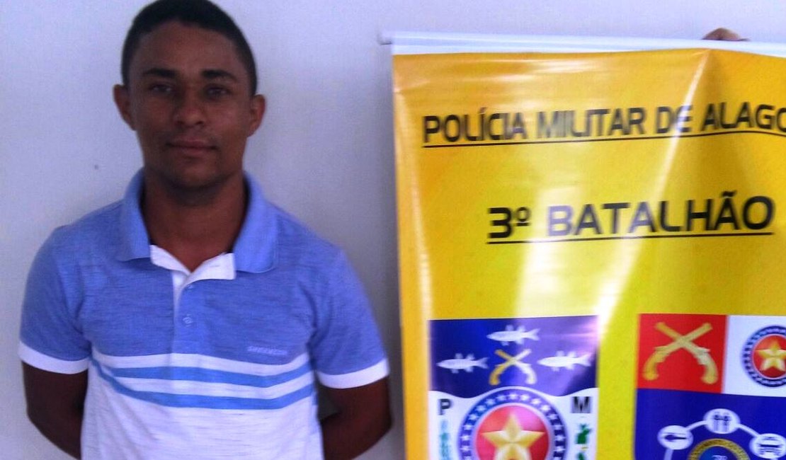 Rocam aborda mototaxista e apreende arma de fogo com o passageiro em Arapiraca