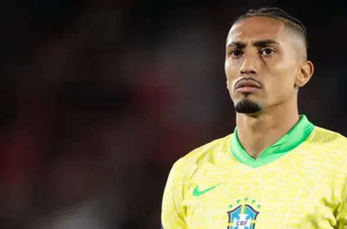 Seleção Brasileira completa: Raphinha se junta ao grupo na Granja Comary