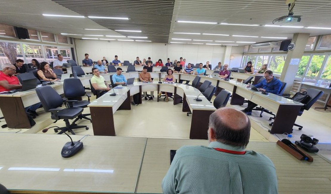 Ufal está em crise orçamentária e gestão central faz apelo ao governo federal