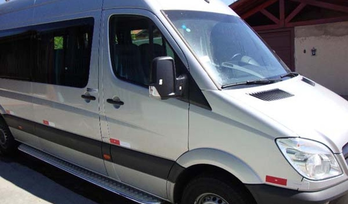 Homem é baleado durante assalto a transporte alternativo em Maceió