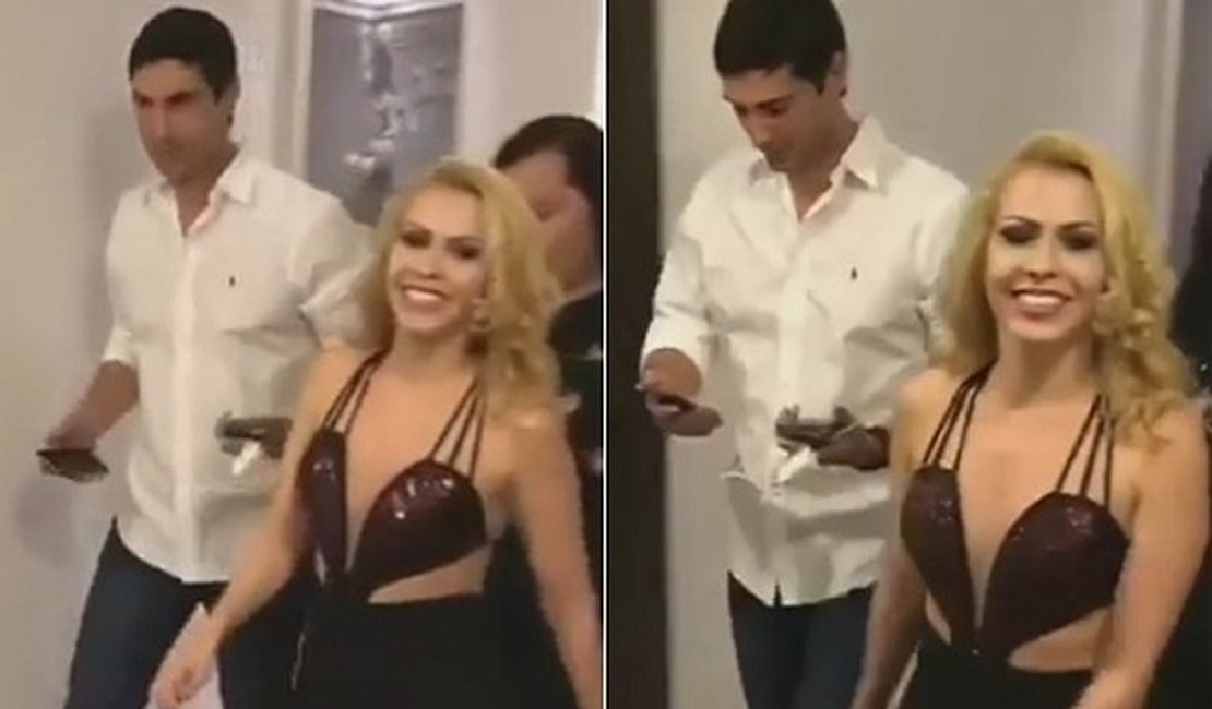 Joelma é clicada com novo amor durante show em Manaus: ‘Conhecendo’