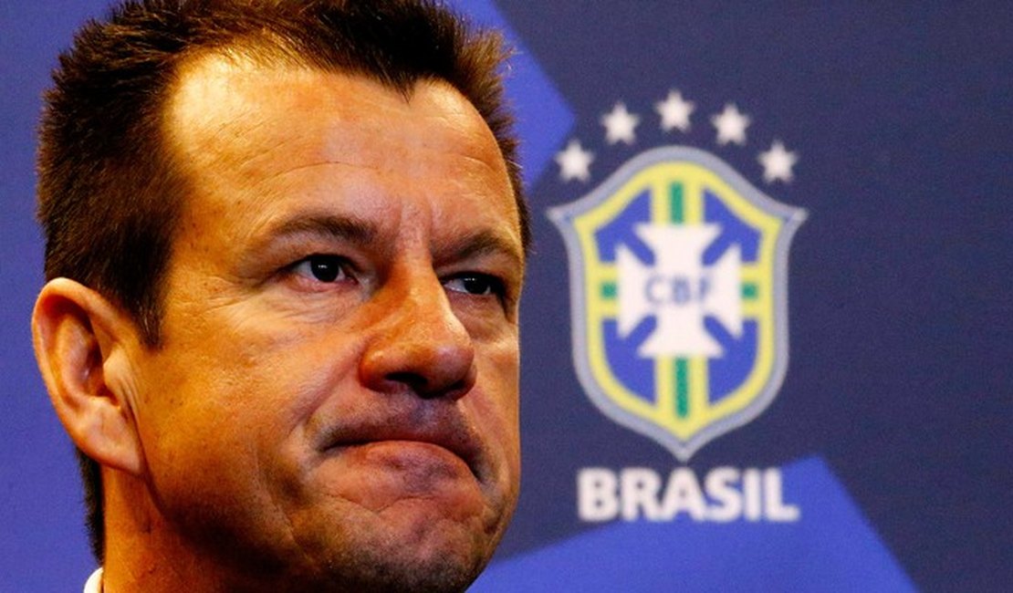 Dunga convoca dupla do Cruzeiro e mantém 10 jogadores da Copa-2014