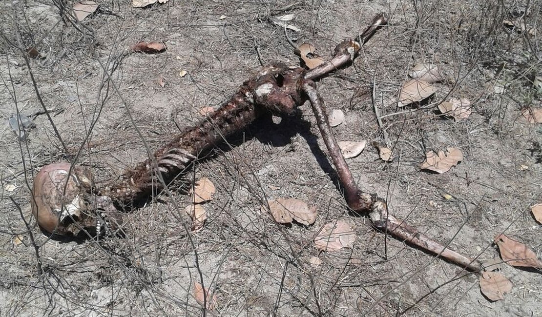 Moradores encontram ossada em terreno no Sítio Antas