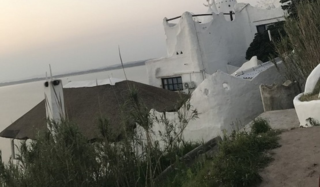 Sobre o pôr do sol mais lindo: Casa Pueblo