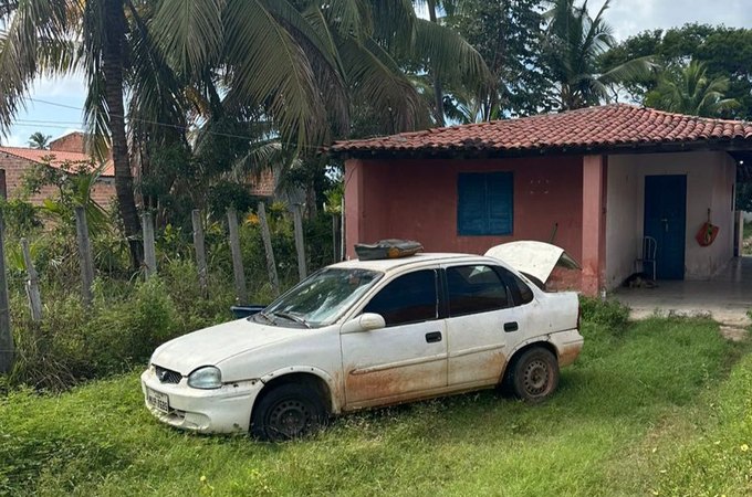 Homem com antecedentes criminais morre após trocar tiros com policiais no Pontal do Peba