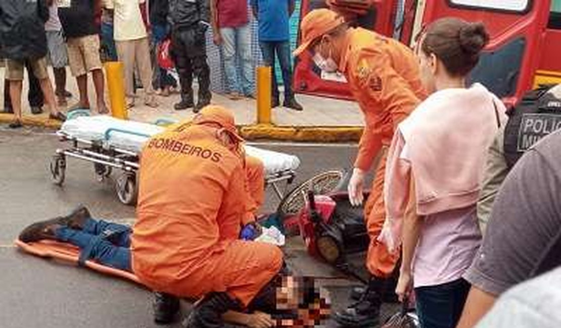Motociclista é baleado ao parar em semáforo e morre na UPA em Palmeira dos Índios
