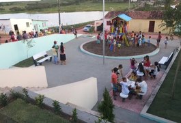 Veridiano Almir inaugura praça Padre Cícero no Distrito Massapê