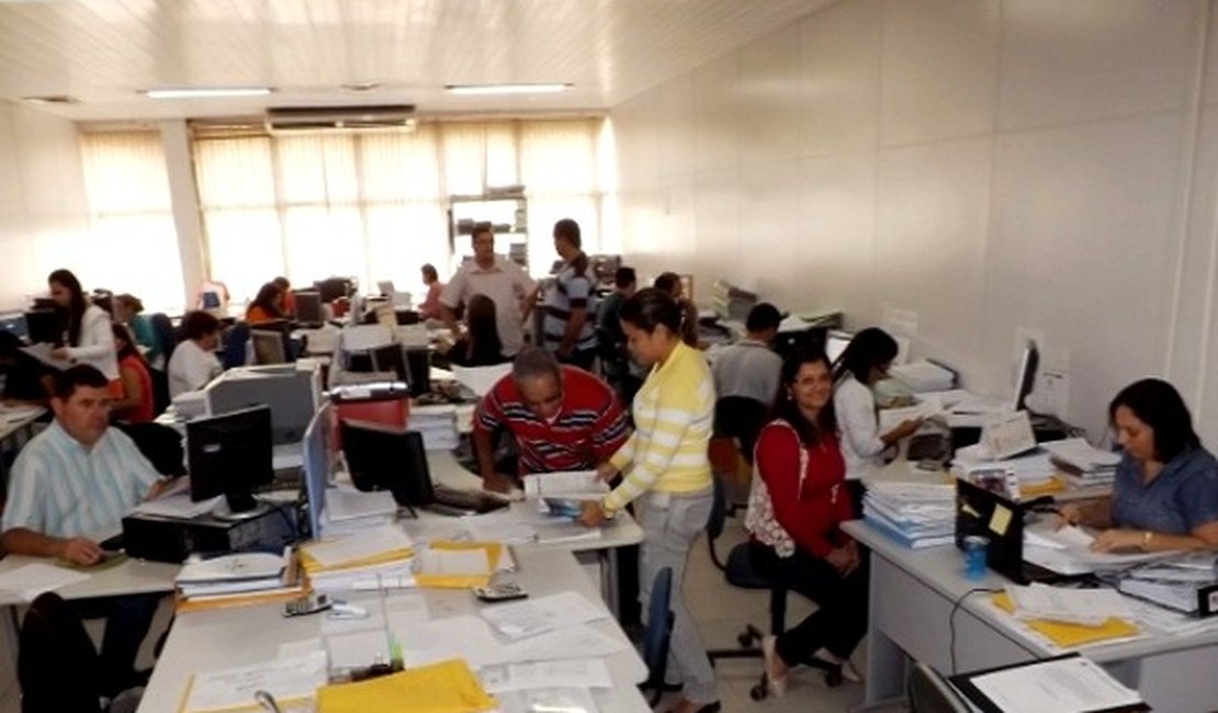 Prefeitura decreta ponto facultativo na segunda (14)
