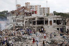 Somália declara 'estado de guerra' contra Al Shabab após atentado com 358 mortos