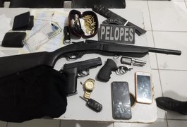 Quarteto em veículo é autuado por associação criminosa, em Arapiraca