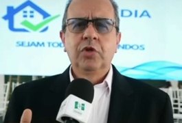 Prefeito Teófilo Pereira assina ordem de serviço para implantação de painéis solares em Craíbas