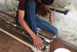 Homem é detido após furtar pares de sandálias no shopping de Arapiraca