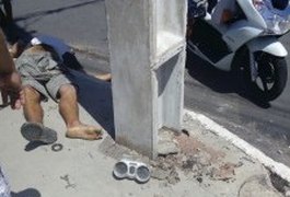 Homem perde controle de moto e colide fatalmente contra poste na Barra de São Miguel