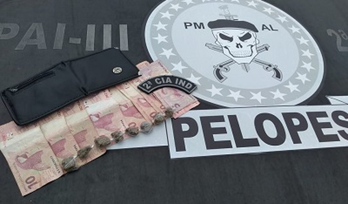 Pelopes prende suspeito de tráfico e apreende maconha em Colônia Leopoldina