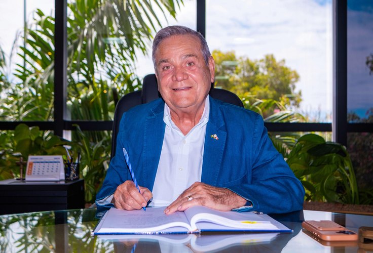 Vice-governador, Ronaldo Lessa permanece no PDT e sente pressão crescer por candidatura ao Senado