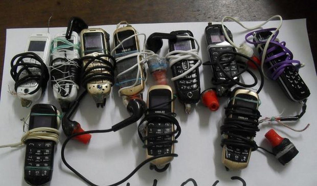 Detento engole dez celulares mas é flagrado por agentes de presídio paulista