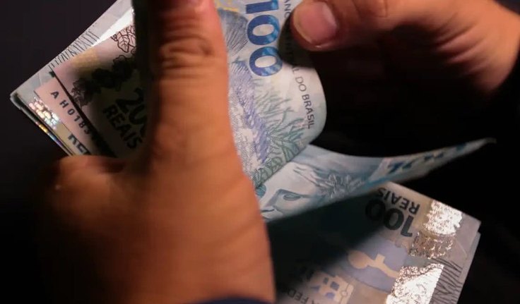 Em última sessão antes do recesso, ALE aprova pagamento do '14° salário' para servidores da educação estadual