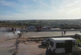 Trabalhadores de Usina bloqueiam BR-101, em Teotônio Vilela