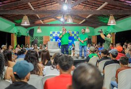 Bastinho realiza bate-papo com jovens taquaranenses e ouve necessidades enfrentadas por eles nas diversas áreas