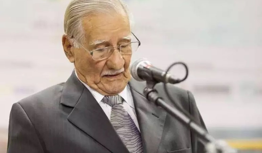 Hélcio Nunan Macedo, ex-técnico e jogador da seleção brasileira de vôlei, morre aos 94 anos