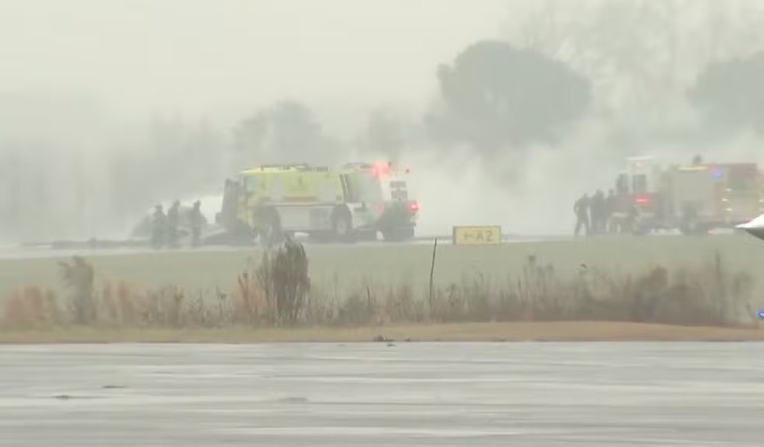 Avião cai durante pouso e pega fogo nos EUA; piloto da Nascar Greg Biffle, mulher e filhos morrem em acidente