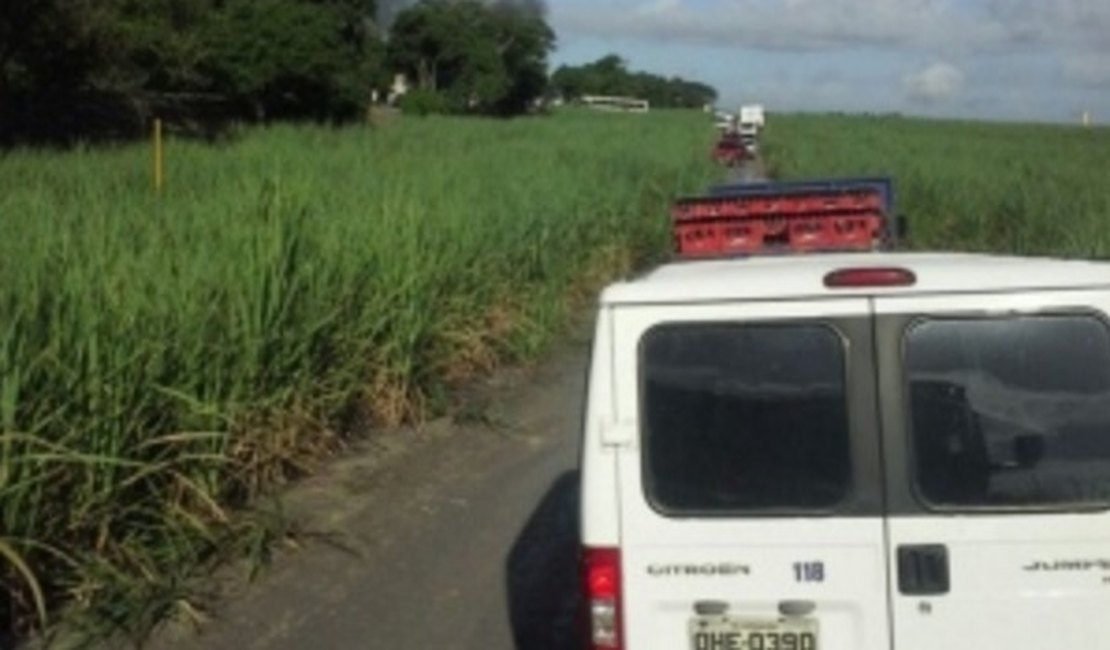 Protesto fecha os dois sentidos da BR-316 no município do Pilar