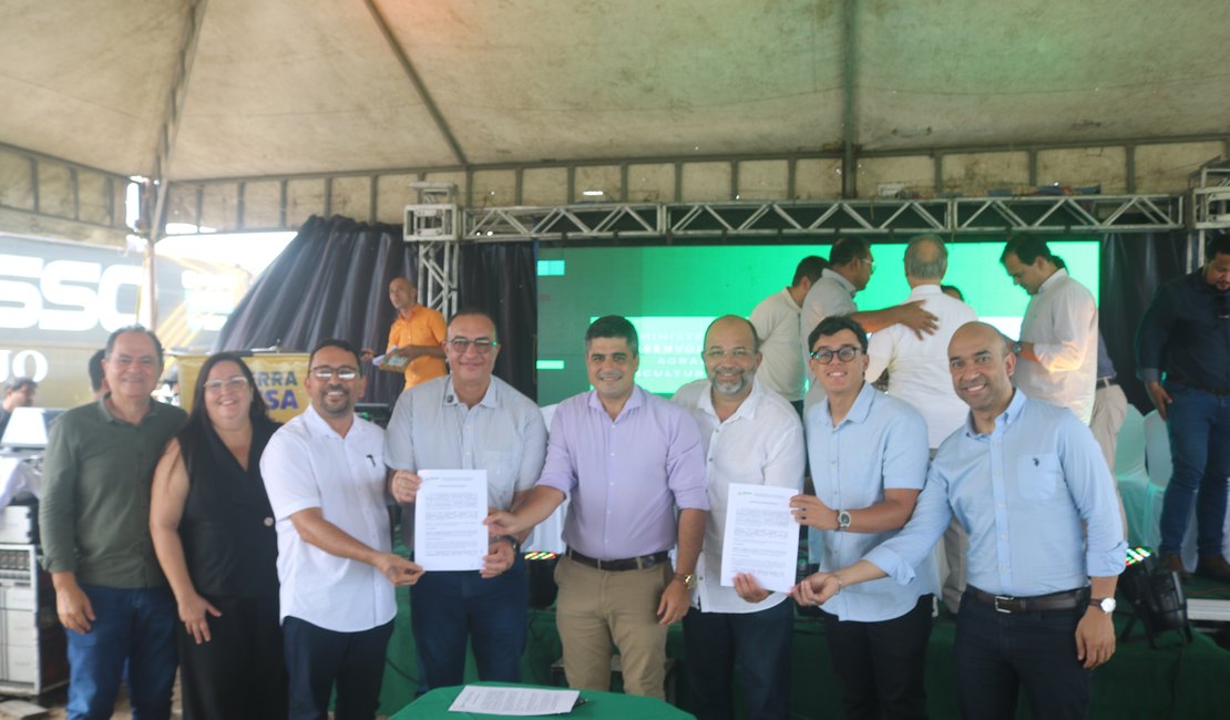 Vídeo: Programa “Da Terra à Mesa” é lançado em Olivença e vai beneficiar 300 famílias com produção e garantia de comercialização de ovos