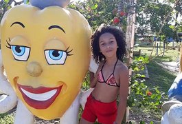 Menina de 10 anos morre ao ser atingida por bomba caseira enquanto brincava em praça