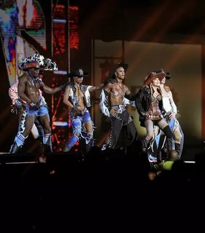 Madonna deixa fãs 'em transe' com espetáculo e homenagens ao Brasil durante show no Rio de Janeiro