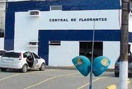 Criminosos fazem arrastão em ônibus escolar na BR-316, em Alagoas