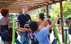 Renan Filho propõe centros regionais para atendimento a crianças com autismo e mães atípicas em Alagoas