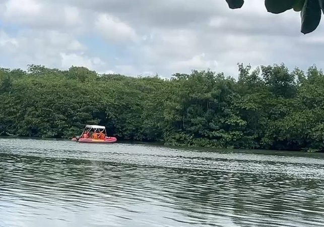 Polícia faz buscas em ilha da Lagoa Mundaú para localizar quatro desaparecidos em Maceió