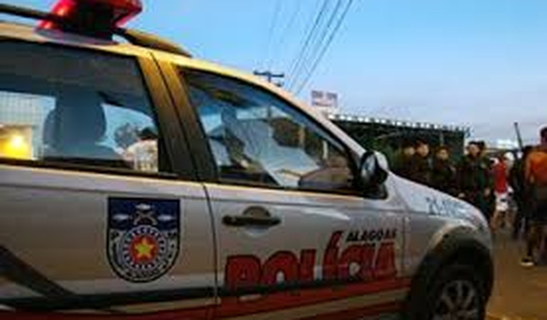 Falsos compradores de carro invadem residência e praticam assalto em Arapiraca