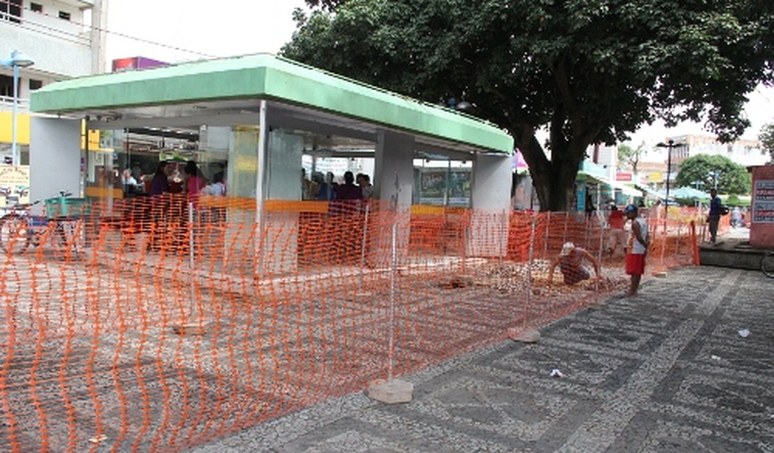 Praça Marques da Silva começa a ser revitalizada