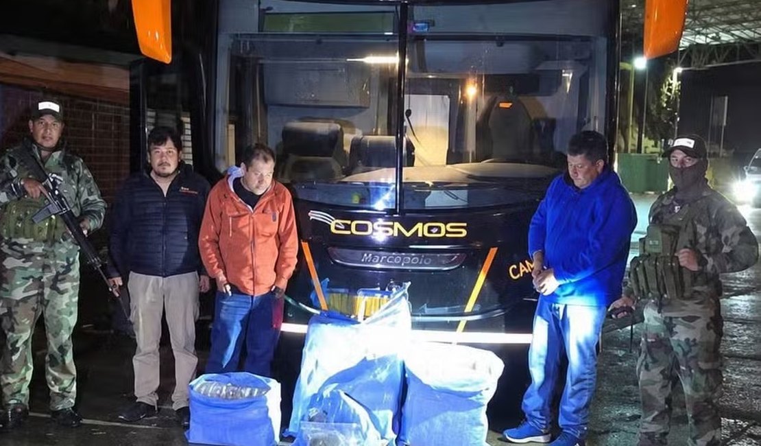 Ônibus de empresa contratada pelo São Paulo na Bolívia é apreendido com 86kg de maconha