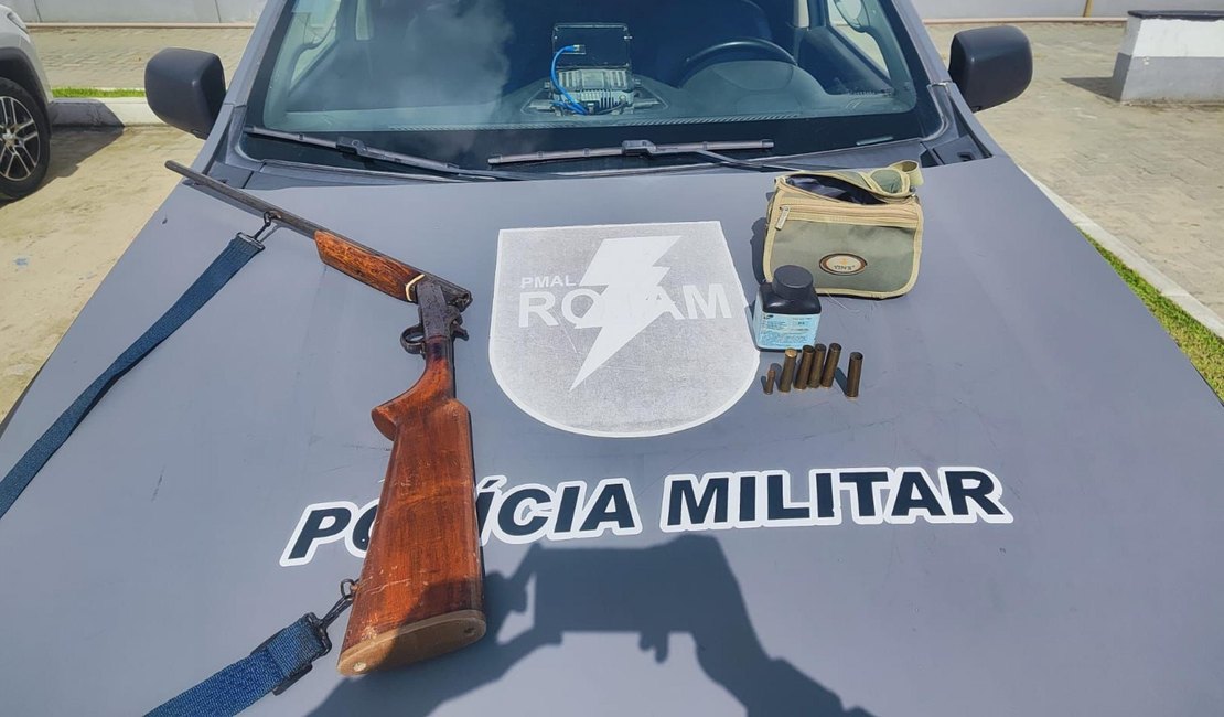 PM apreende 3 armas de fogo e combate desmanche irregular de motocicletas